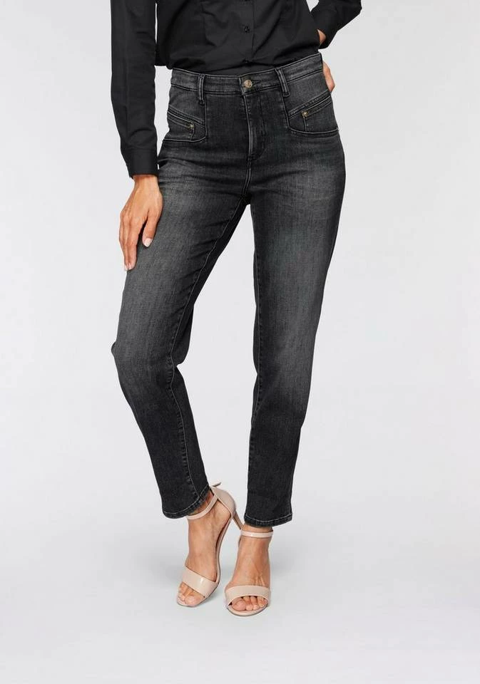 Blitzangebot 🎉 MAC Ankle-Jeans »Rich-Carrot Sylvie Meis« Krempelbarer Karotten-Schnitt von MAC mit Sylvie Meis Blue authentic used wash, Super bright blue stone wash, Dark blue used wash, Dark blue fashion rinsed 👍 – Bild 13