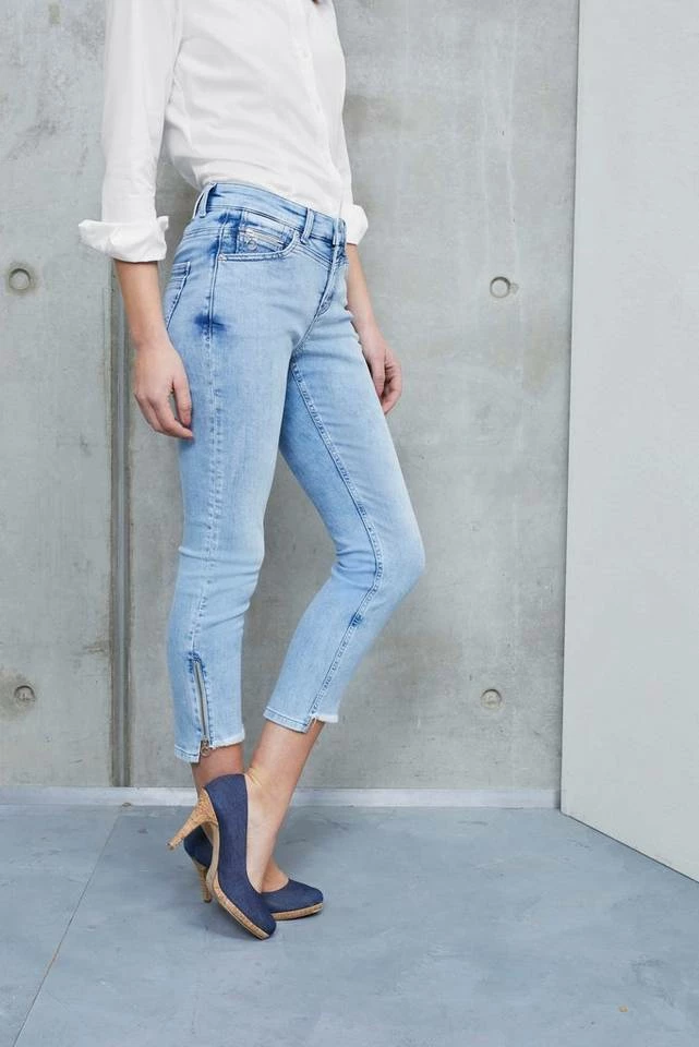 Beste Bewertungen von 🧨 MAC Ankle-Jeans »Rich-Slim Chic« Hinten etwas länger als vorne geschnitten Blue fashion rinsed, Dark blu net wash (D671), Black-black, Authentic super light blue 😉 – Bild 13